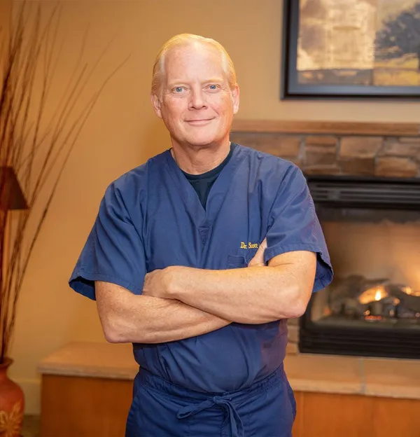 Dr. Scott Clayhold